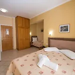 Sofia Hotel 2*