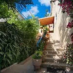 Sofia Hotel Nikiana